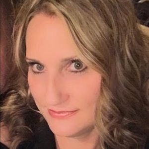 Meet your Posher, Sheri